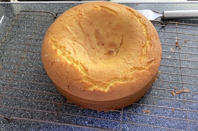 Почему ваши пироги и торты могут оказаться плоскими