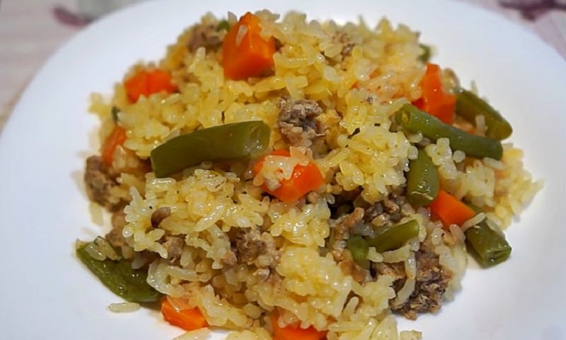 Ленивый плов на сковороде: быстрый и вкусный способ удивить семью