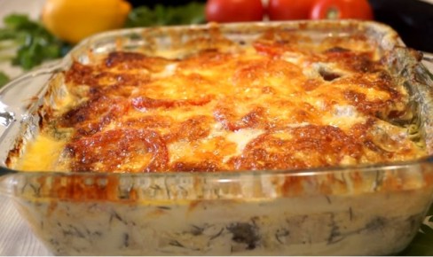 Сочно и быстро: минтай в томатном соусе с сыром