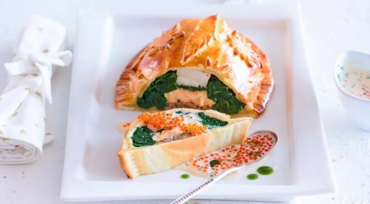 Нежная кулебяка с треской и лососем: идеальный выбор для застолья