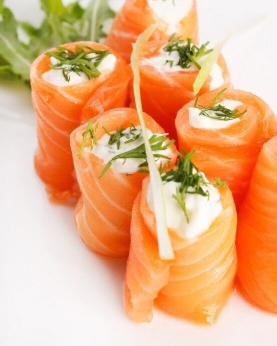 Непревзойденные рулетики из семги с творожной начинкой