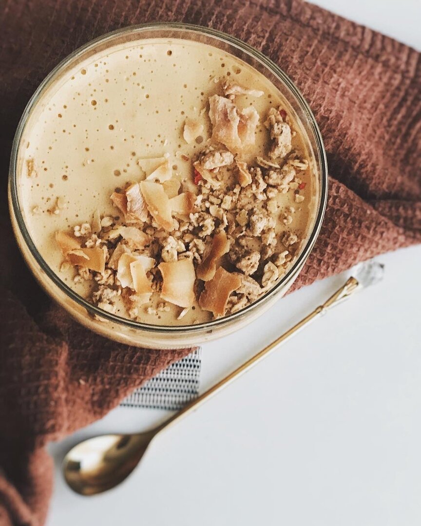 Нежный карамельный десерт с цикорием