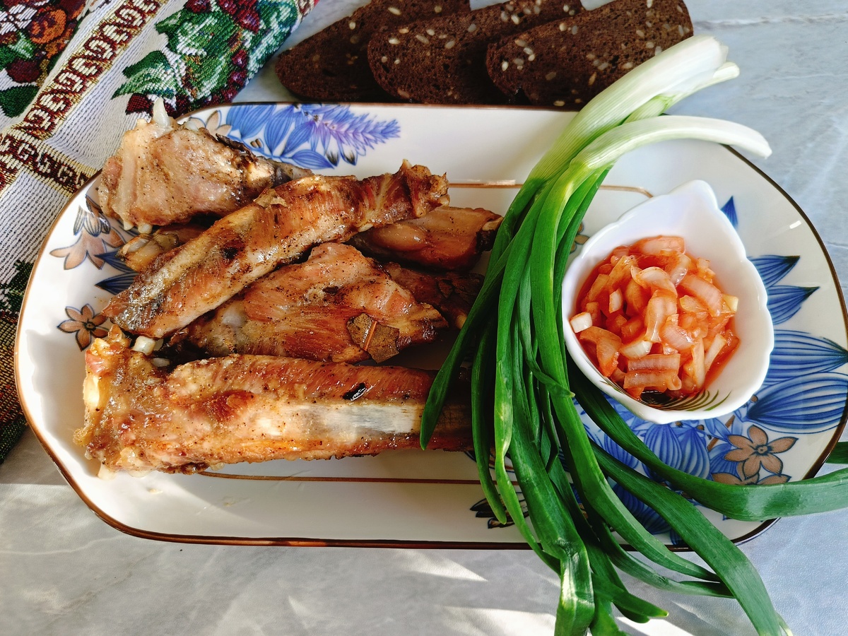 Сочные свиные ребра с чесноком: идеальный рецепт для вашего стола