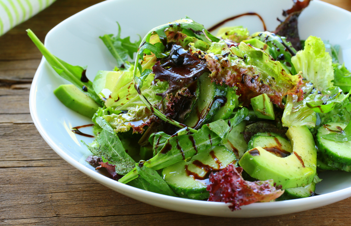 Летний вкус: восхитительный огуречный салат для каждого вечера