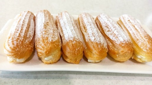 Как приготовить идеальные эклеры с заварным кремом: простые шаги и секреты