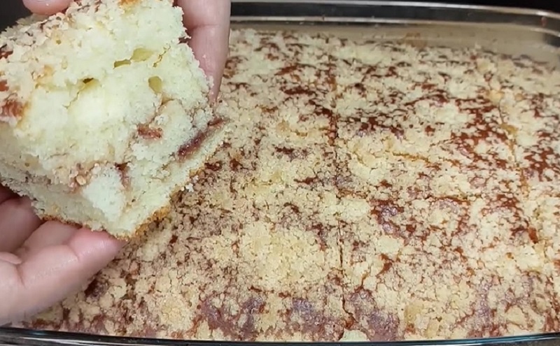 Пирог с кефиром за десять минут: уютный десерт для срочной закуски