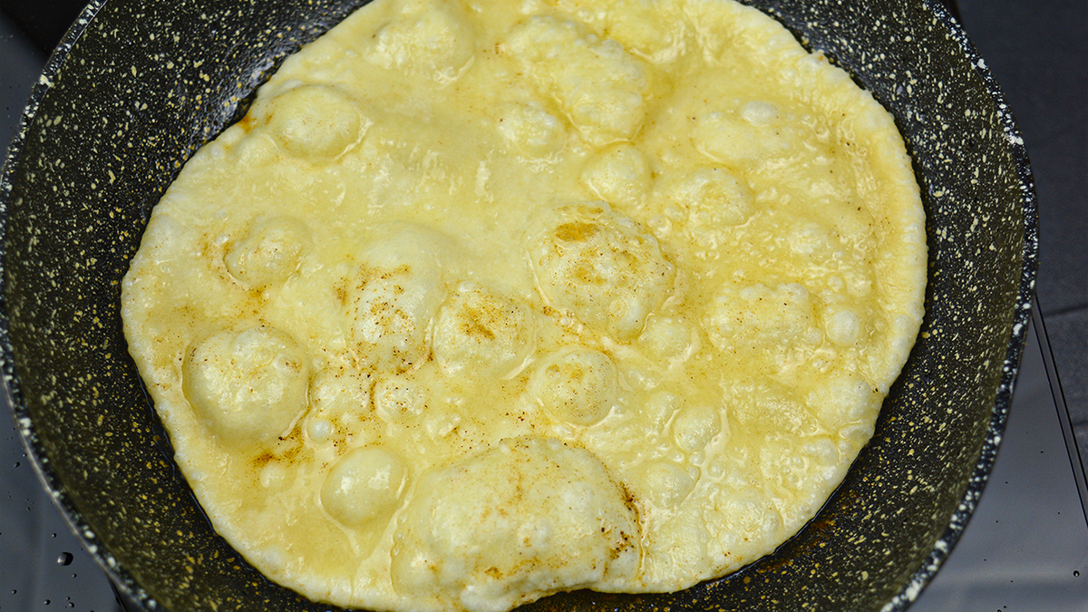 Лепешки на газировке: просто, быстро и воздушно