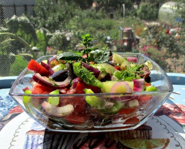 Салат с жареными баклажанами: летний вкус, который нельзя пропустить