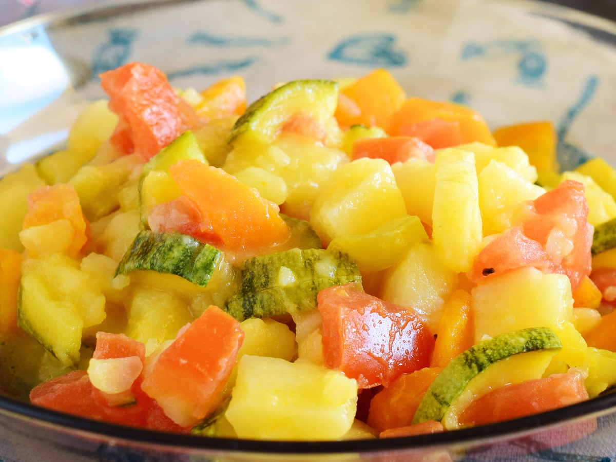 Легкое и вкусное овощное рагу для детей: просто и быстро