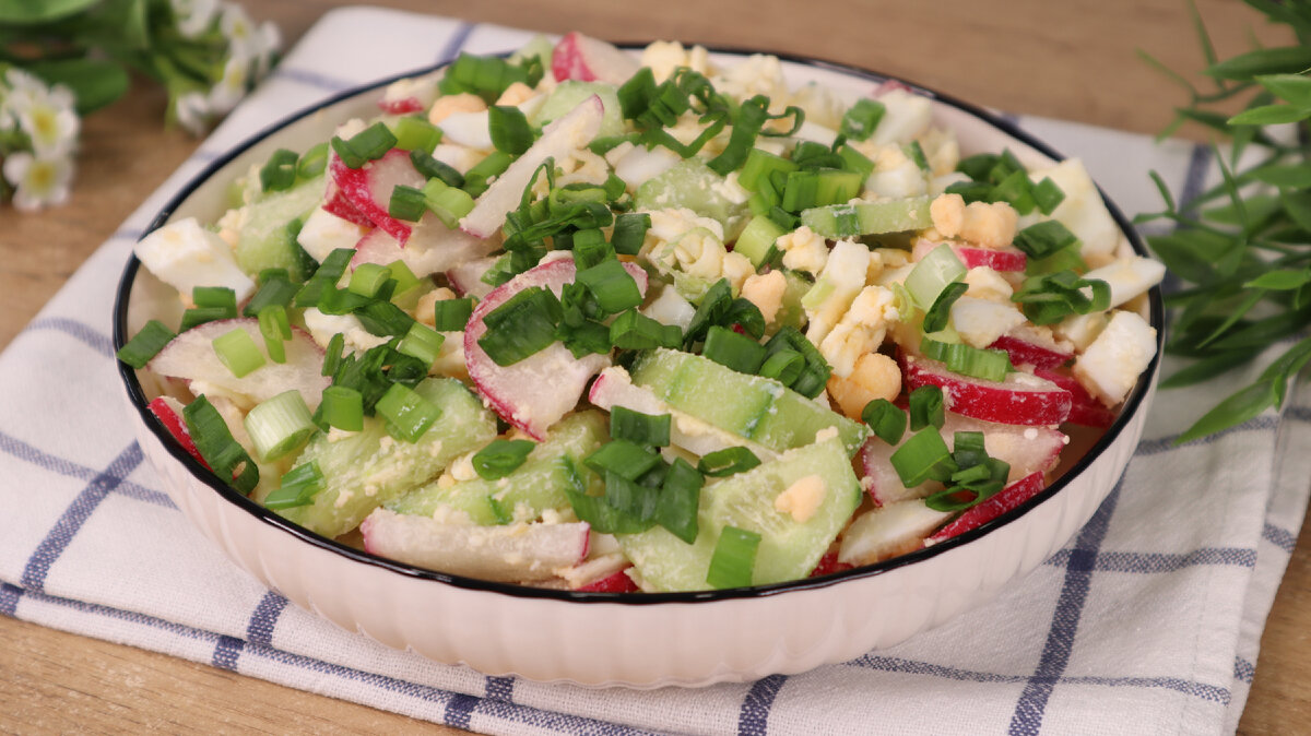 Неповторимый салат с редиской: секреты идеального блюда