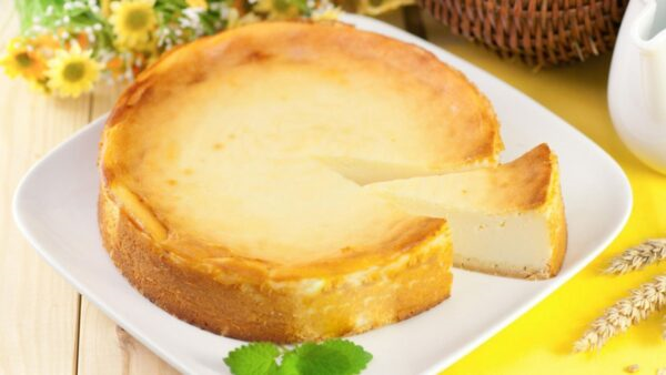 Нежная творожная запеканка с бананом: простой рецепт для радостного утра