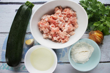 Неочевидное, но вкусное: жареные кабачки с мясным фаршем