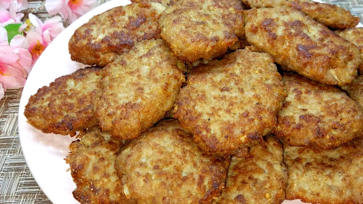 Сочные котлеты на кефире: легкий и быстрый рецепт для домашнего ужина