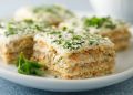 Закусочный торт со скумбрией