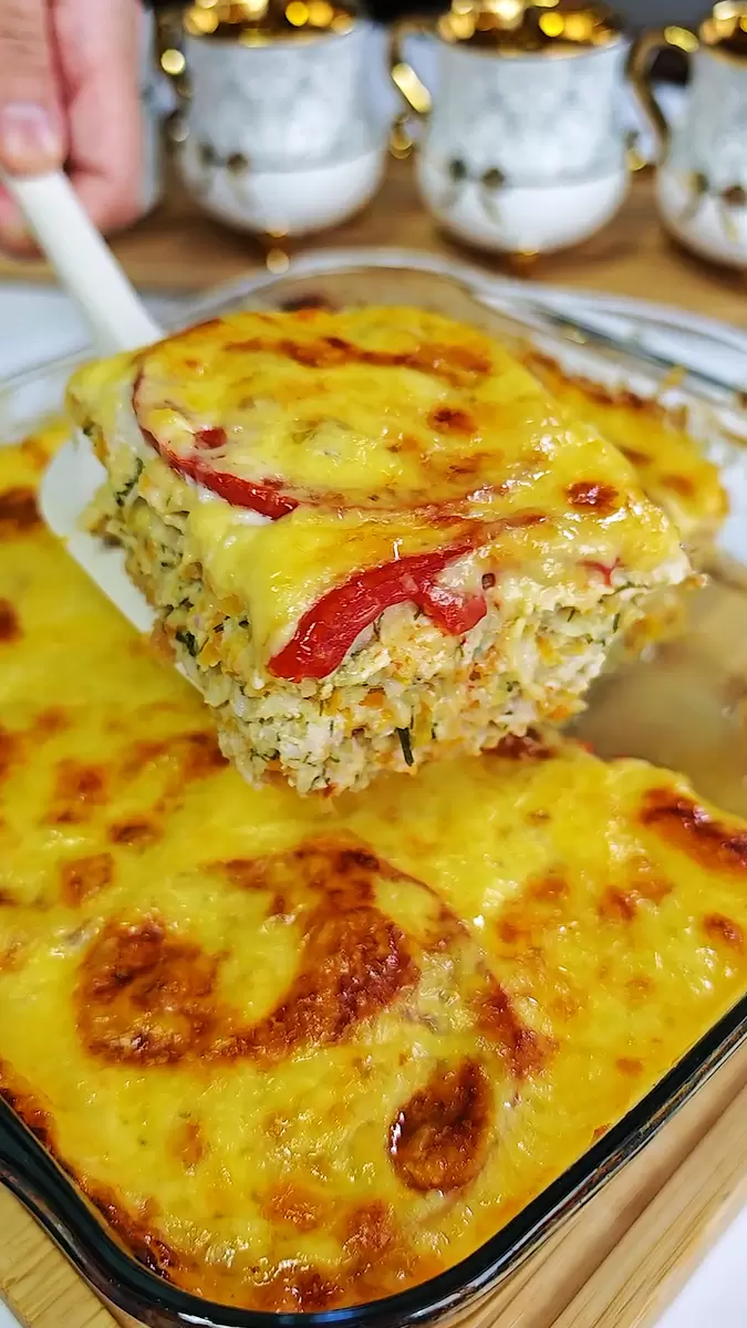 Завораживающая запеканка из кабачков с куриным фаршем и сыром