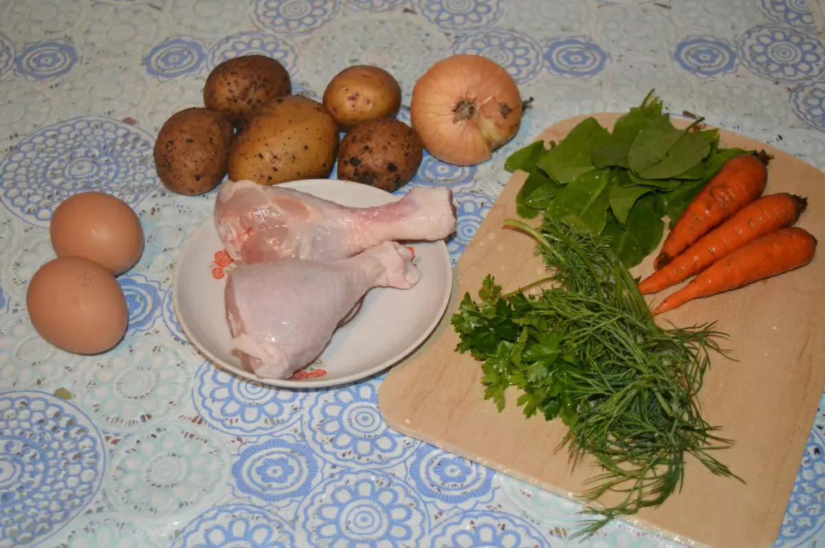 Освежающий щавелевый суп на курином бульоне