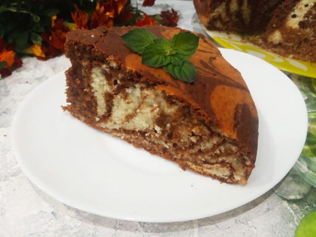 Манный пирог «Зебра»: простой и вкусный для уютного чаепития
