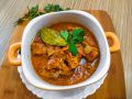 Подливы, которые покоряют: идеи для мясных блюд с соусами