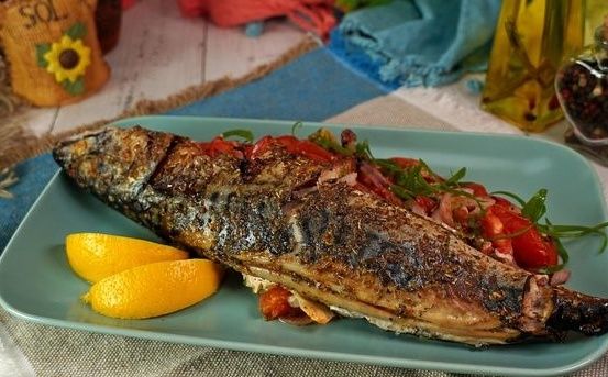 Ароматная скумбрия по-гречески: лёгкий способ доставить Средиземноморье на ваш стол