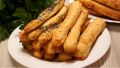 Невероятные хлебные палочки с сыром: рецепты, которые стоит попробовать