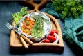 Креветки со спаржей и белым вином